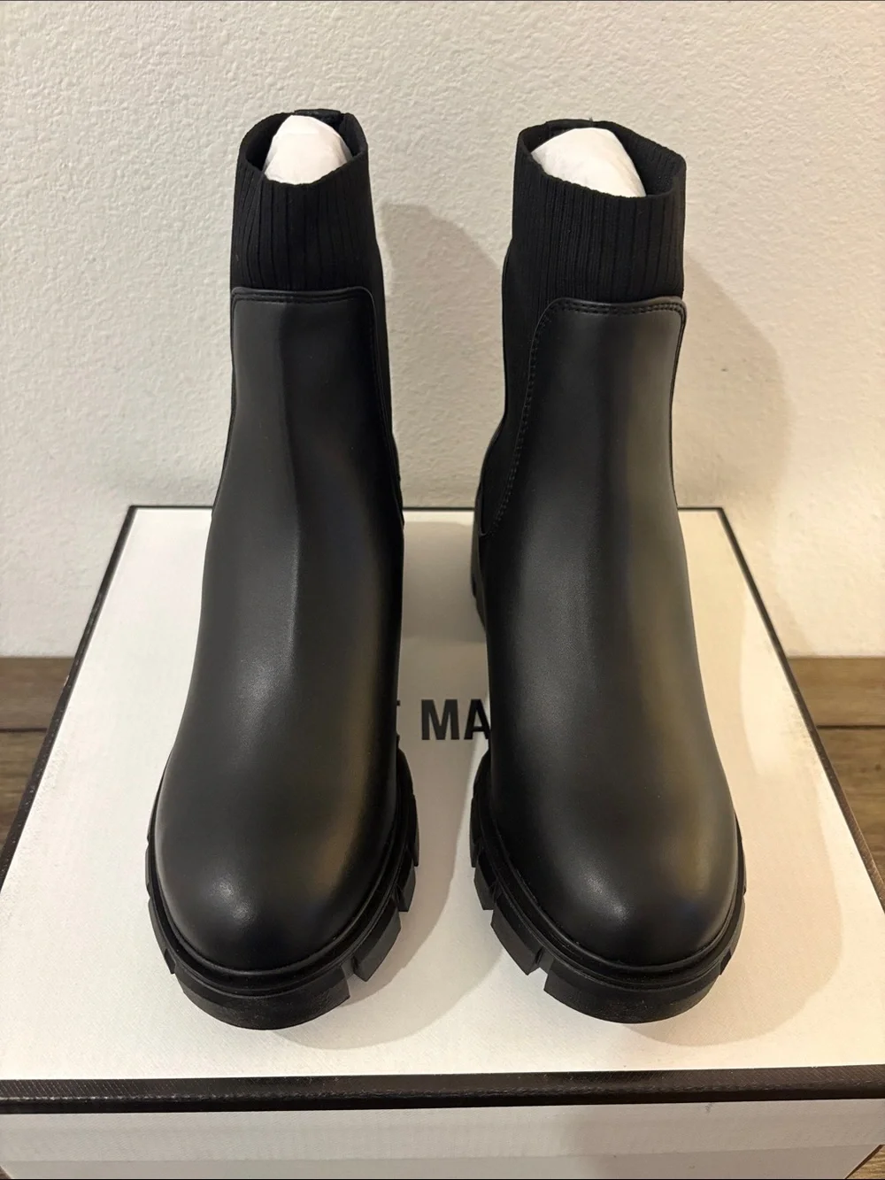 NIB [Steve Madden] Hutch H20 Water Resistant Lug Ankle Boots Black Women’s 7.0